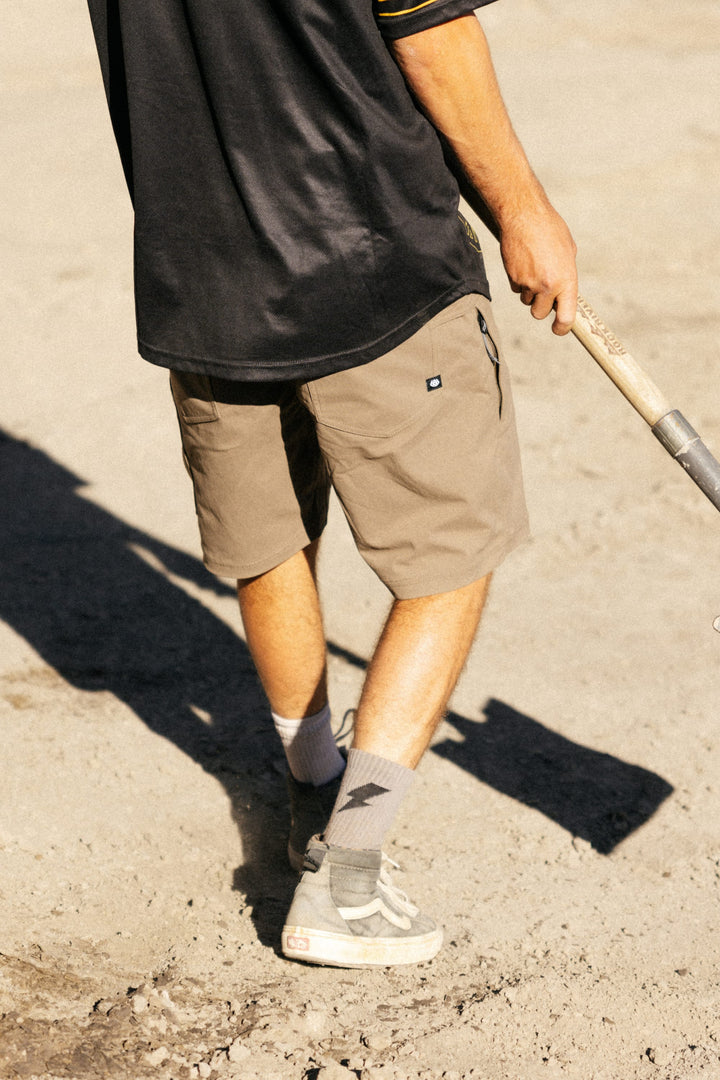 686® Men's Unwork® Everywhere Short — TOBACCO