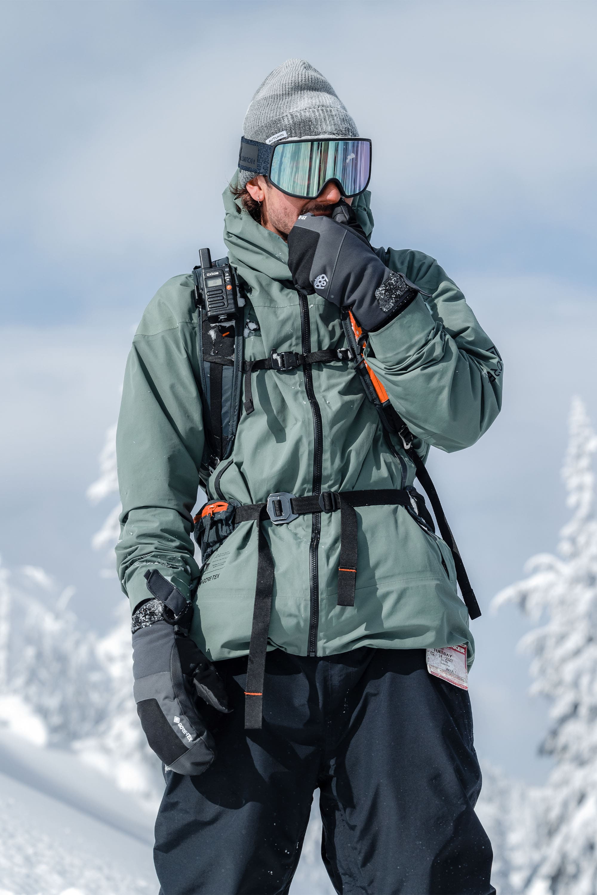 686 Men s GORE TEX Hydrastash Sync Jacket