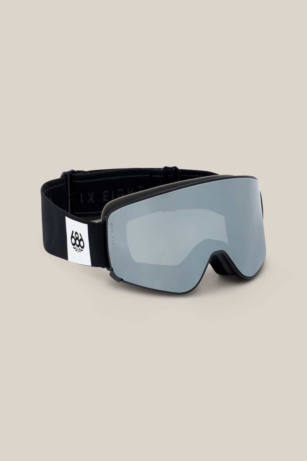 686 SMARTY® Magnetic Goggle - Small featuring a silver mirrored lens and a black strap with a white logo patch.