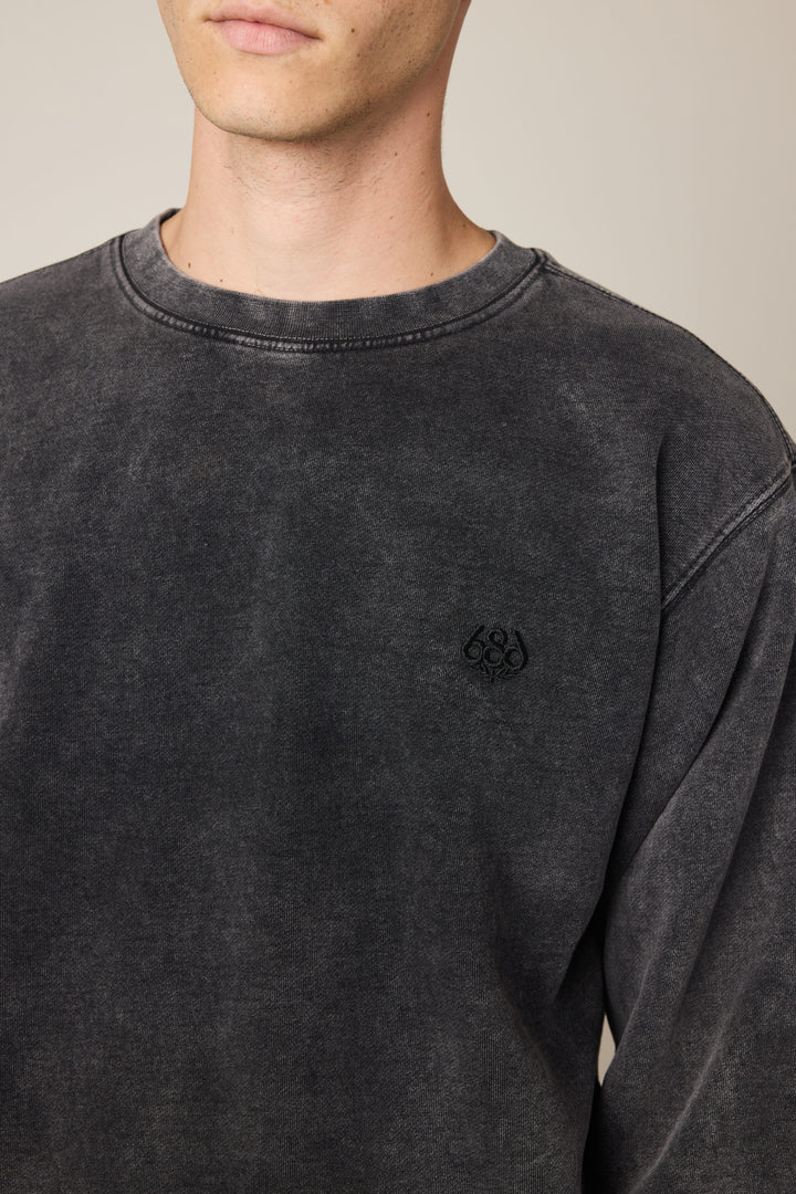 686 Wreath Relaxed LS Crewneck — MINERAL BLACK (vista 2)
