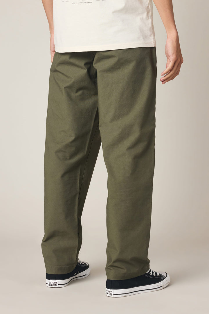 686 Men's Free Loader Pant - Loose Fit — OLIVE (vista 2)