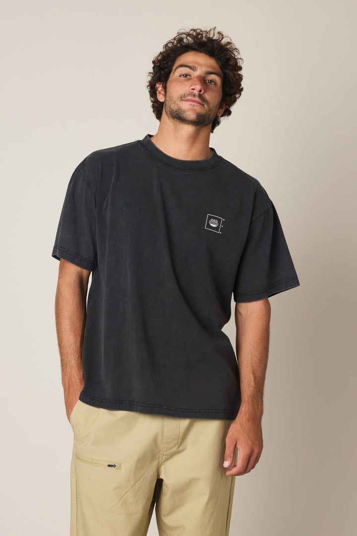 686 Peaks Relaxed SS Tee — BLACK (vista 2)