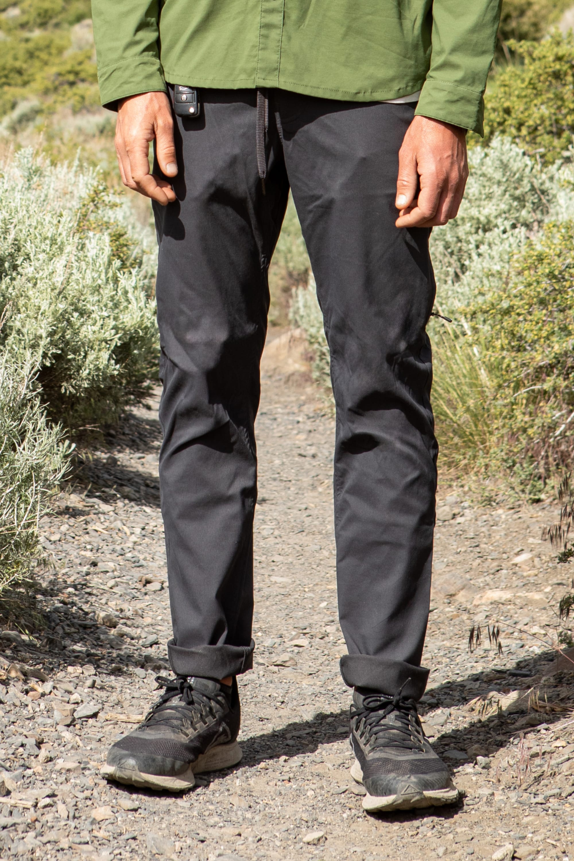 ウェア Logo Anywhere Pants Lightweight Carrot Leg Pants with 3D Logo | Erreà