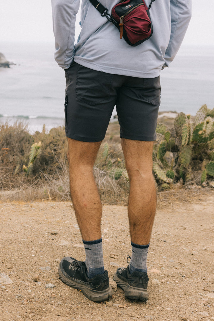 686 Men's Everywhere® Hybrid Short — CHARCOAL (vista 2)