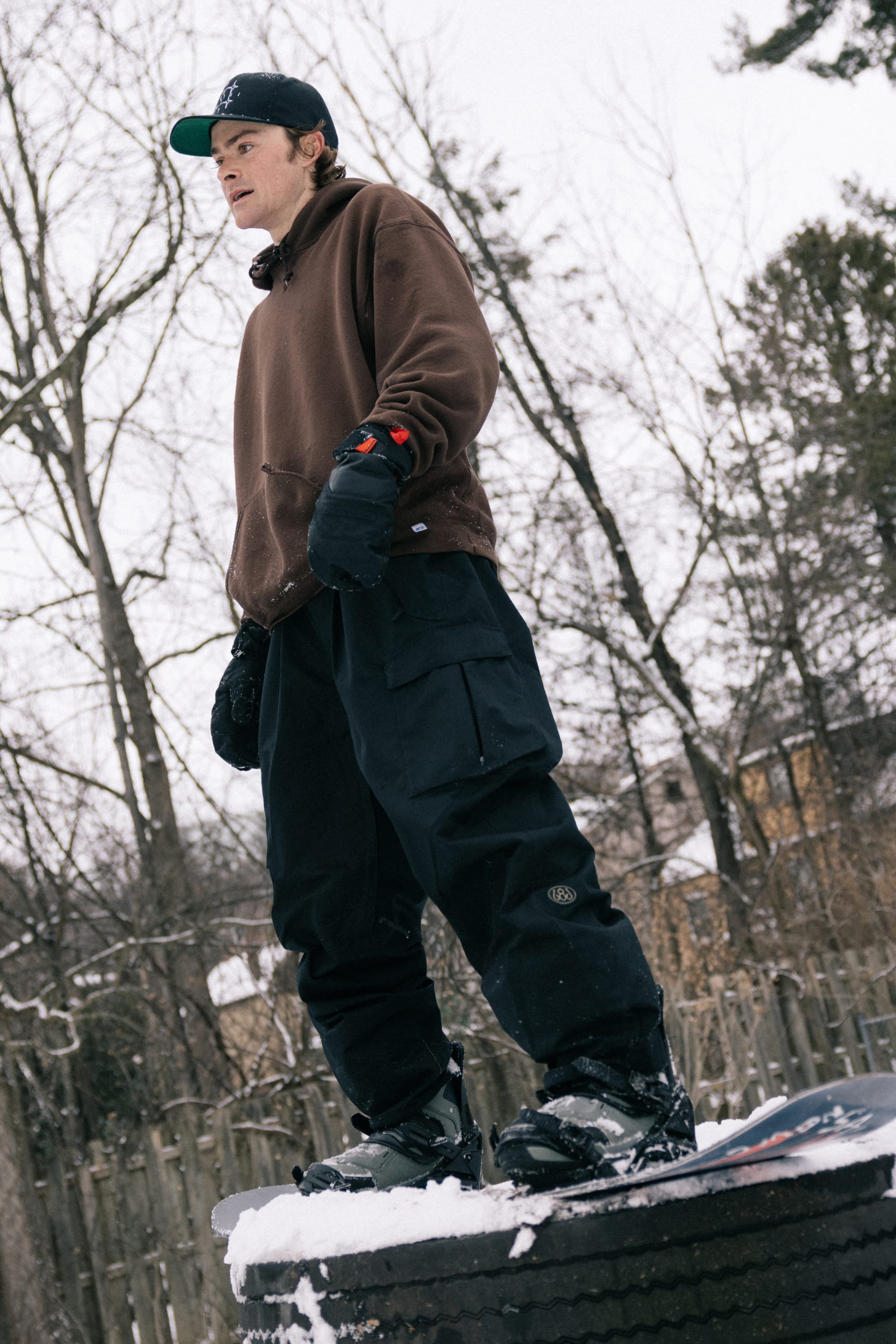 686 Technical Apparel | Men's Snow Pants & Bibs – 686.com