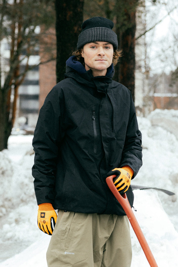 686 Men's GORE-TEX Core Shell Jacket — BLACK