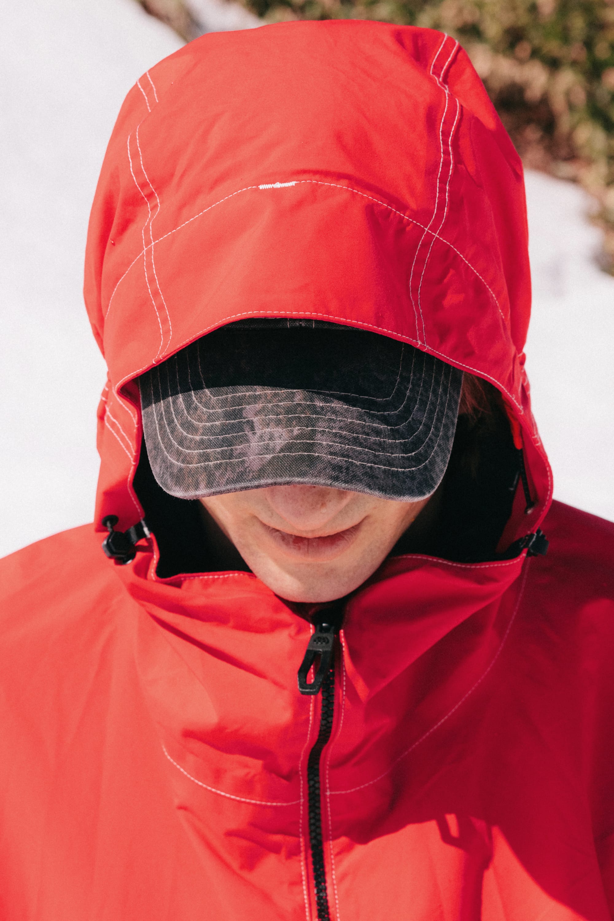 SESSIIONS　GORE-TEX フード付きジャケット 赤 SESSIIONS GORE-TEX フード付きジャケット 赤 SESSIIONS GORE