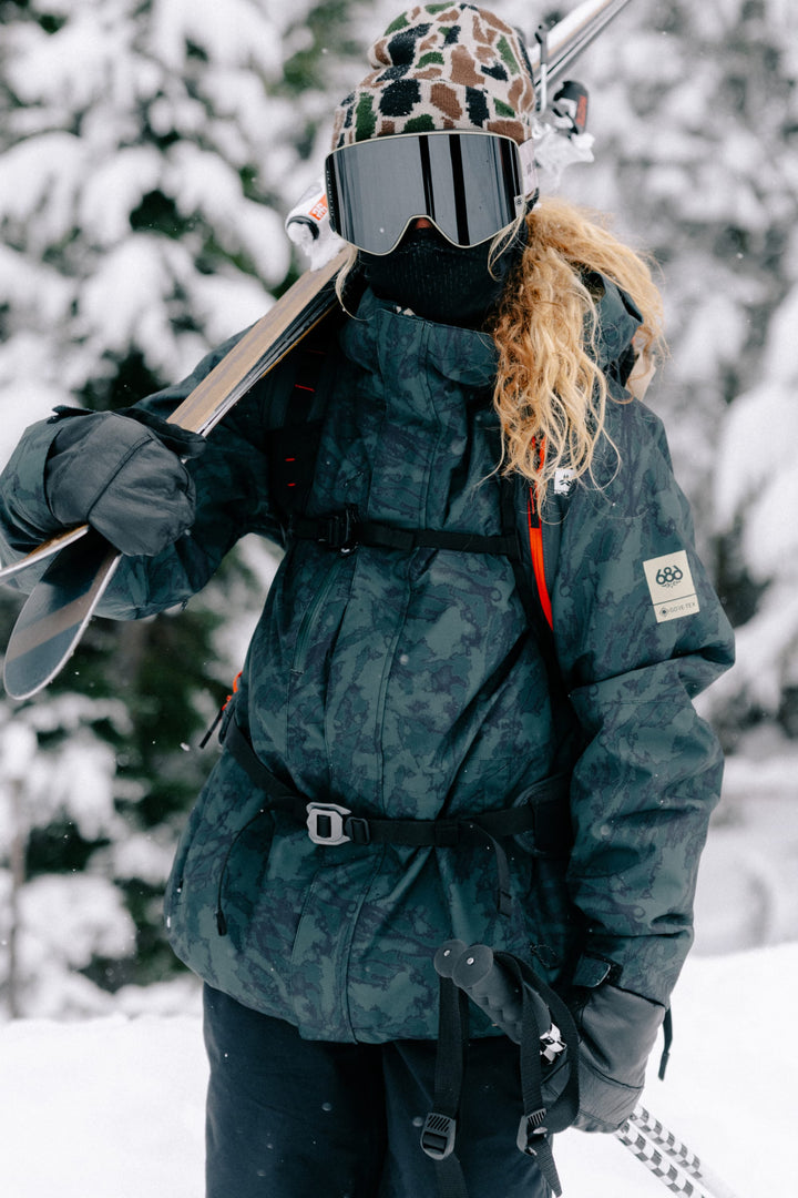 686 Women's GORE-TEX® Willow™ Insulated Jacket — MOSS GREEN SCRATCH CAMO