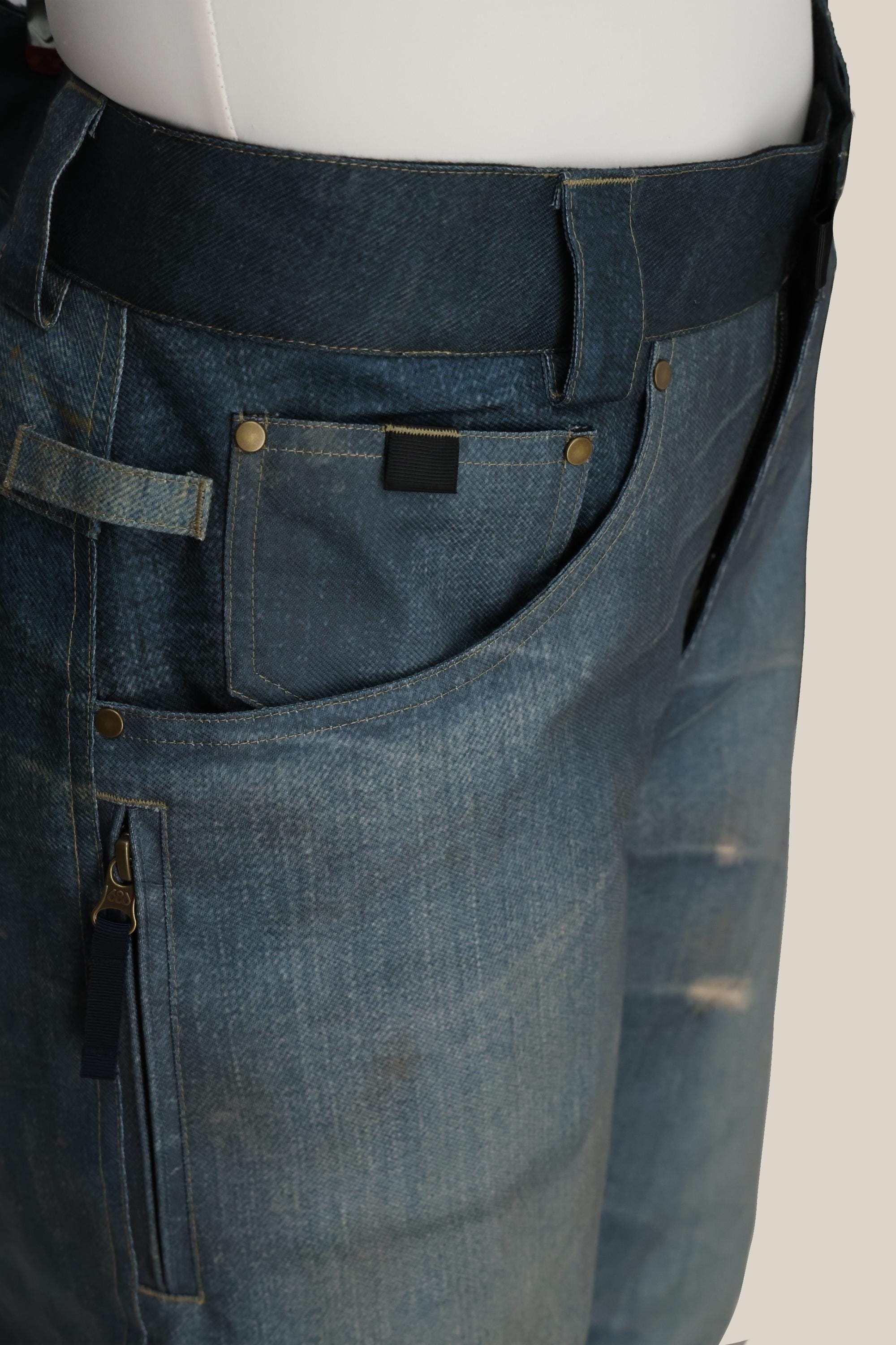 686 Women's Deconstructed™ Denim Insulated Pant – 686.com