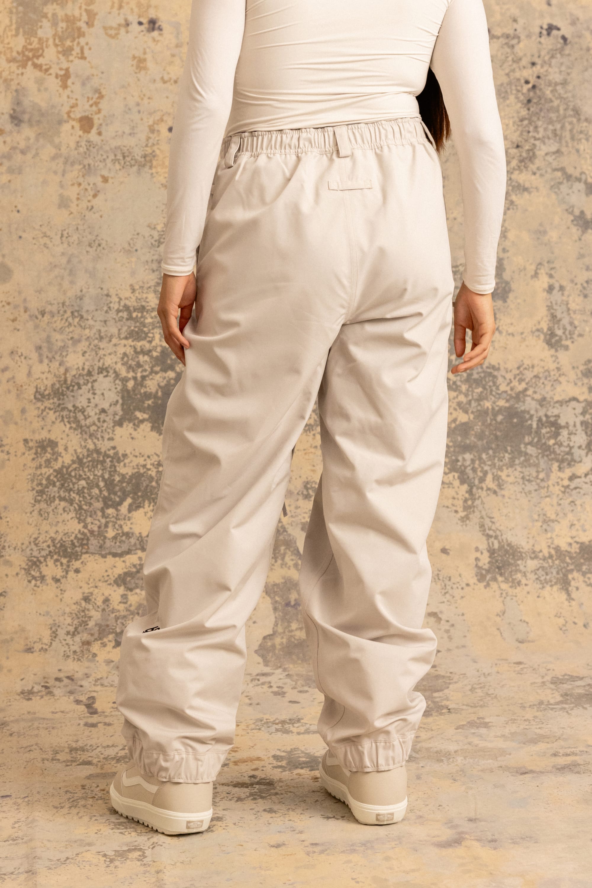 686 Women's Outline™ Shell Pant – 686.com