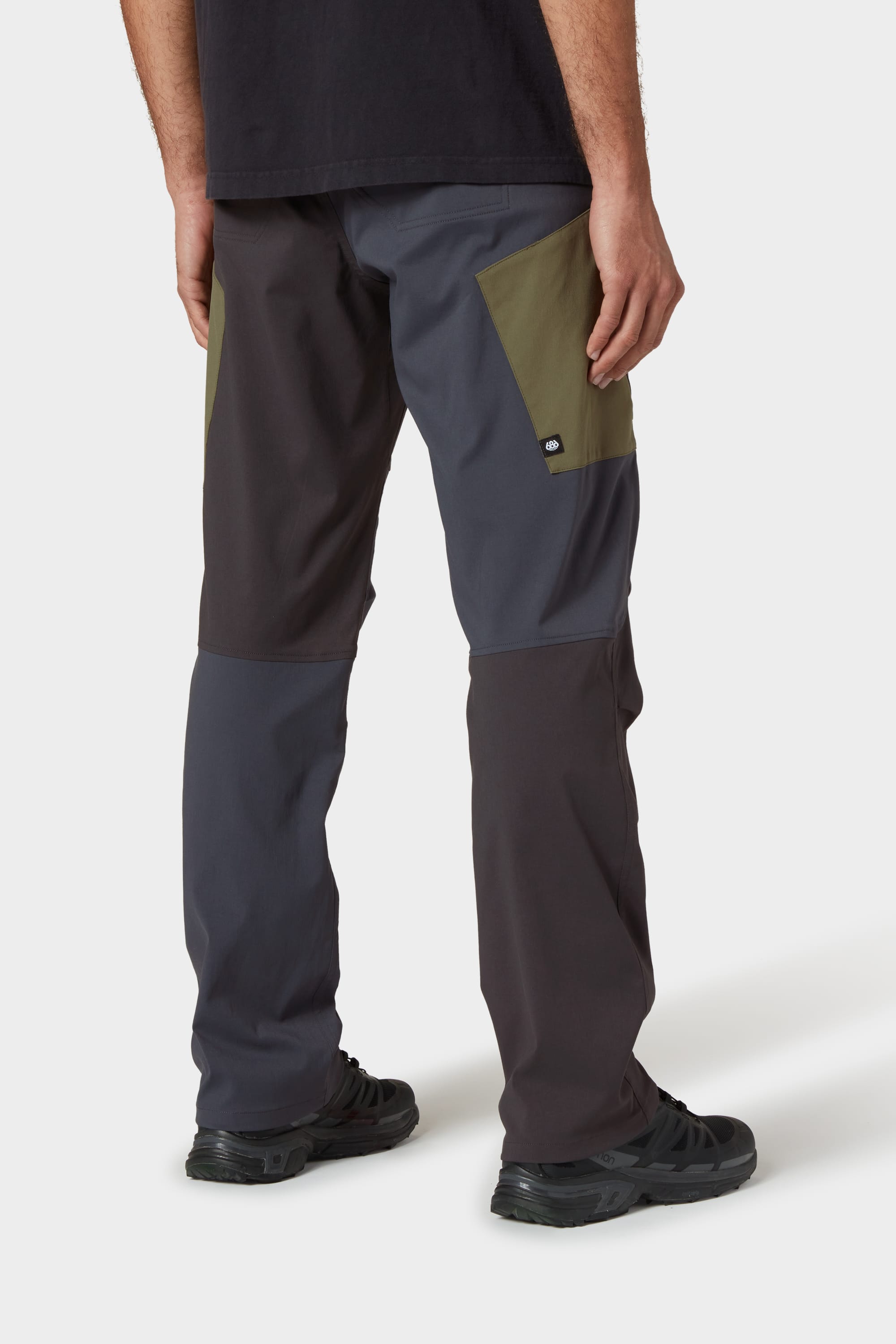 Outlet – 686.com